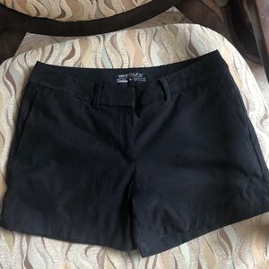 Nike golf shorts size 6